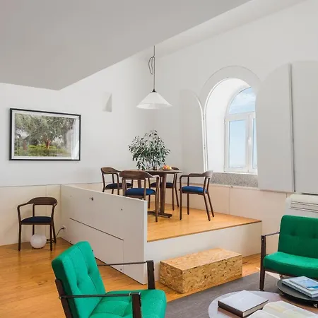 Flattered To Be In Porto Apartment Exterior photo